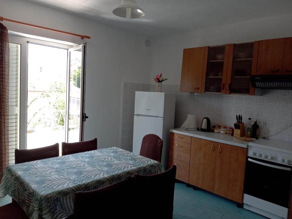 Apartment For 6 In Makarska Centar エクステリア 写真