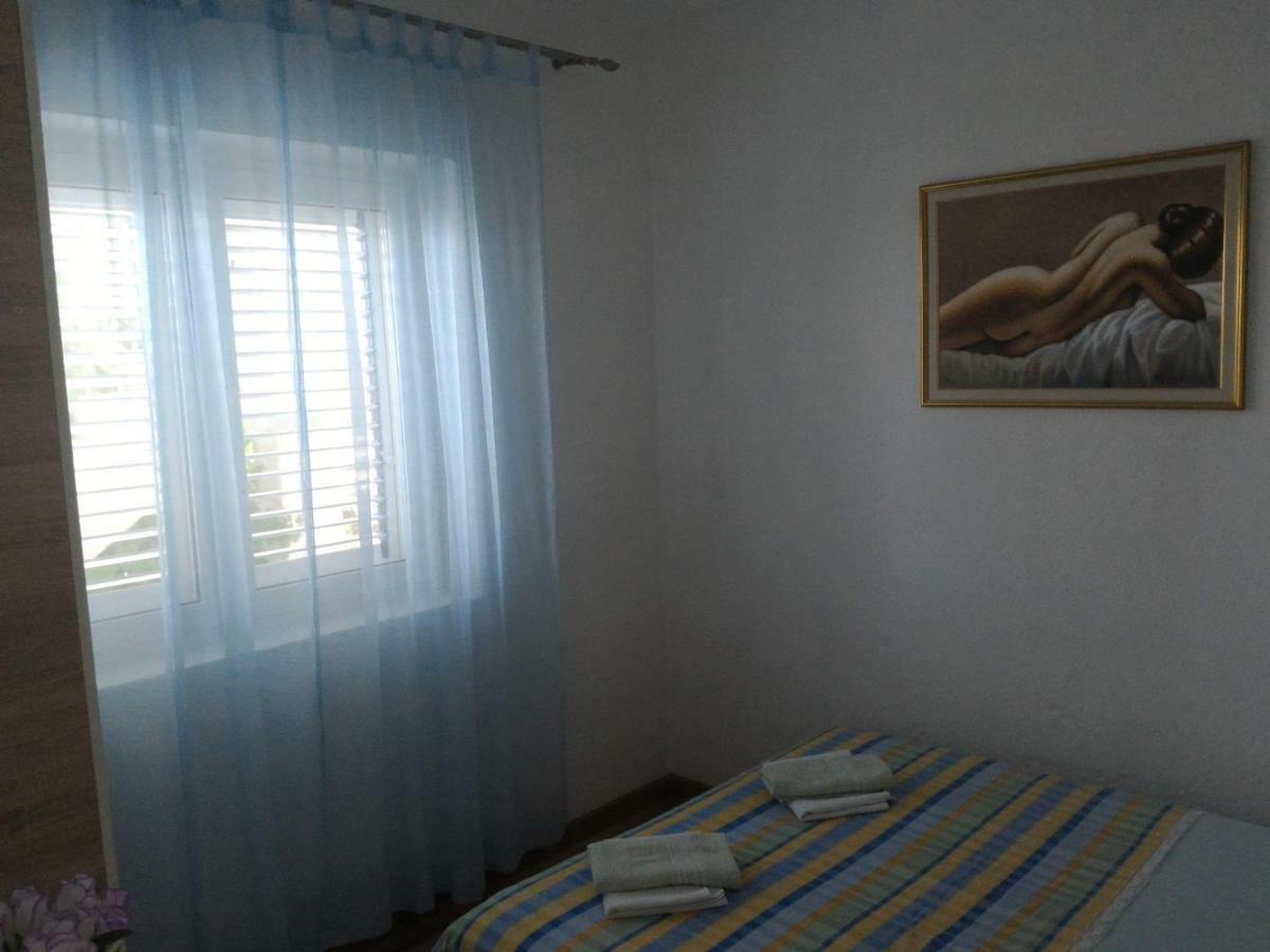 Apartment For 6 In Makarska Centar エクステリア 写真
