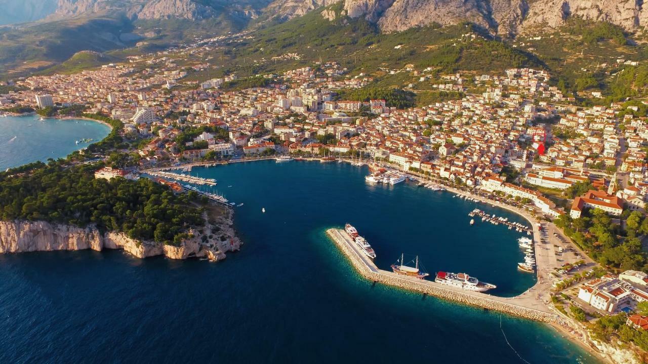 Apartment For 6 In Makarska Centar エクステリア 写真